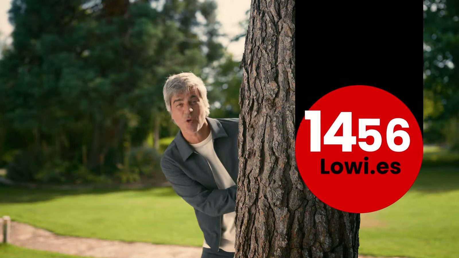 Fotograma de la campaña de Lowi con Ernesto Sevilla