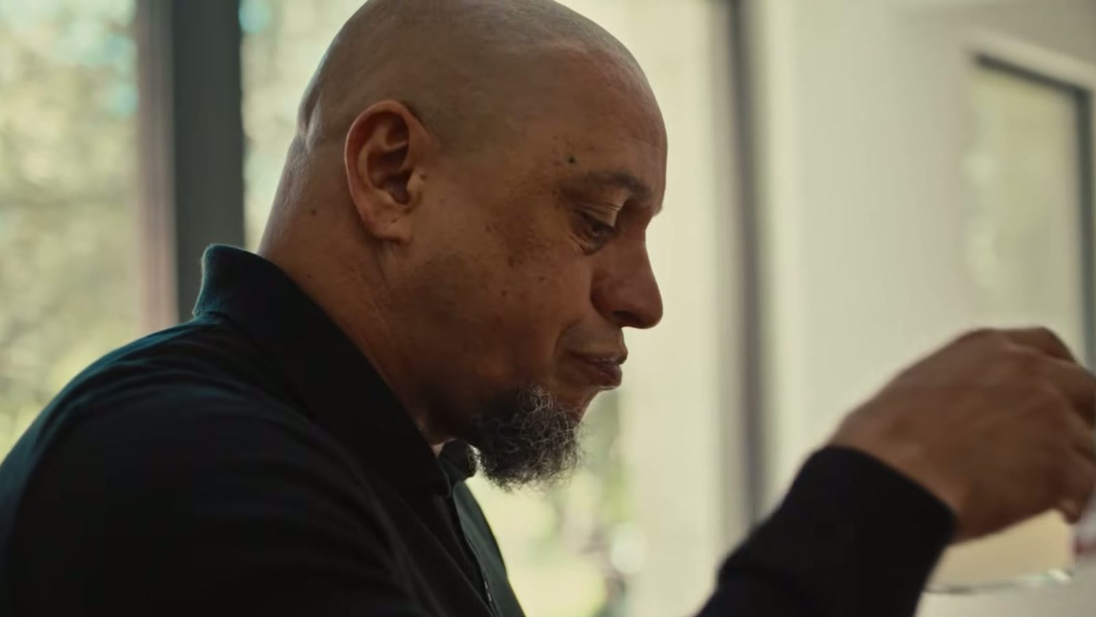 Fotograma del anuncio de S-market con Roberto Carlos