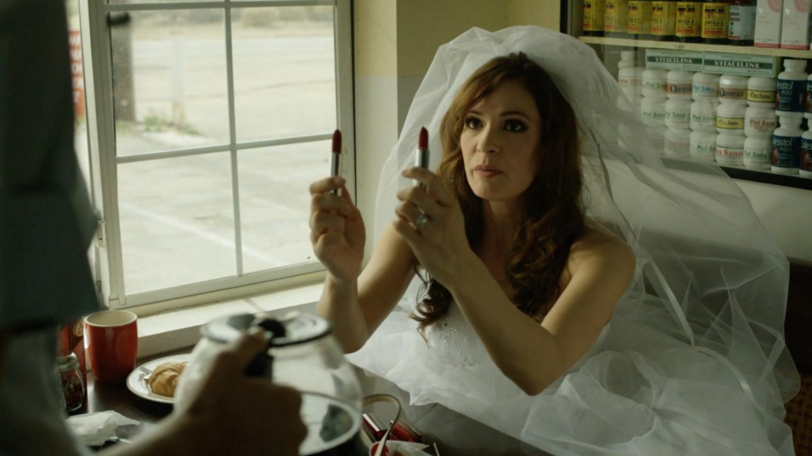 Fotograma de «The Bride»